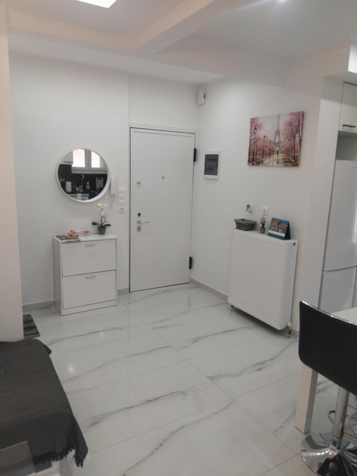 Λαμπερό Διαμέρισμα 2 테살로니키 외부 사진